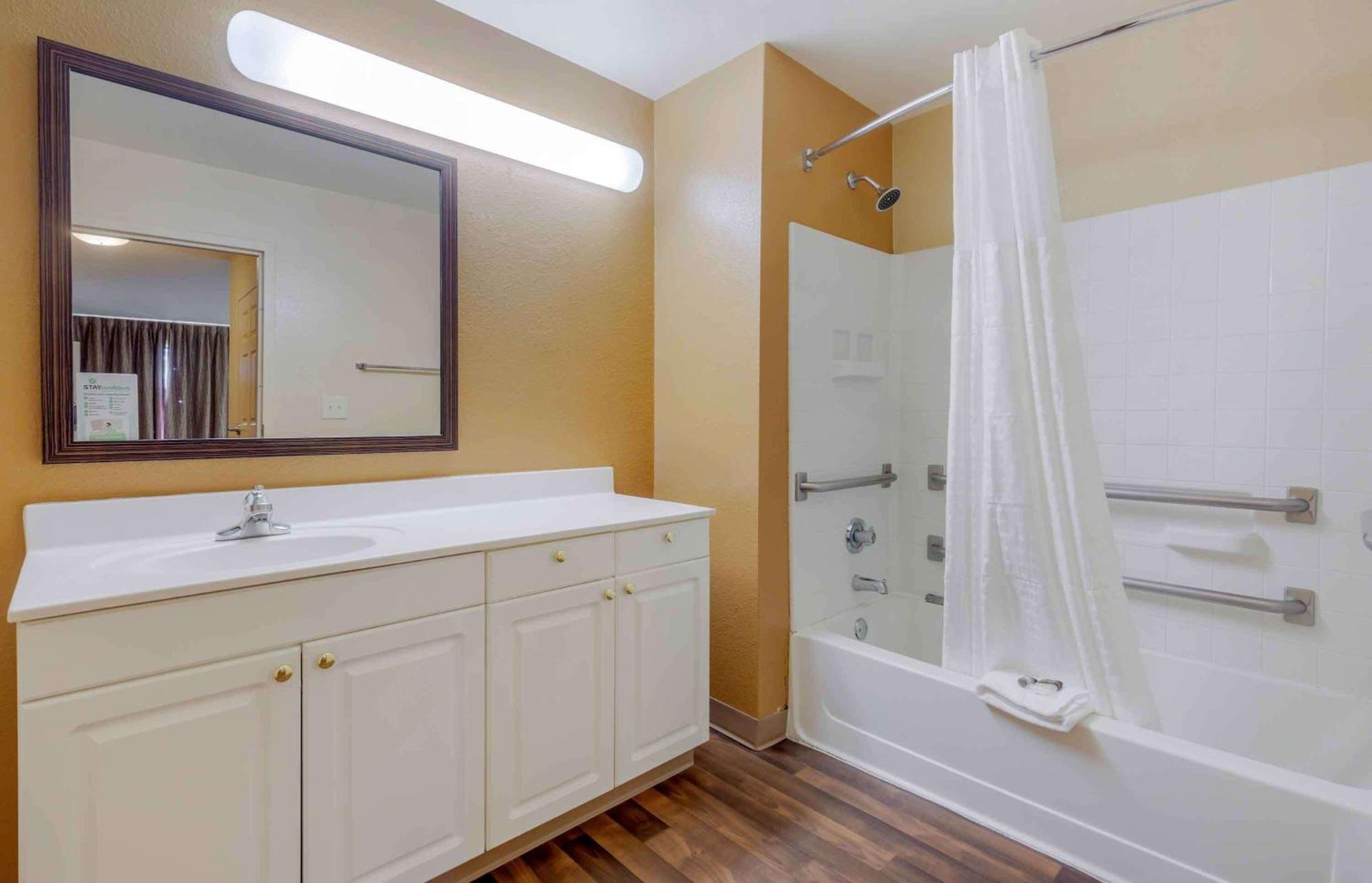 Extended Stay America Select Suites - Raleigh - Rtp - 4610 Miami Blvd Durham Dış mekan fotoğraf