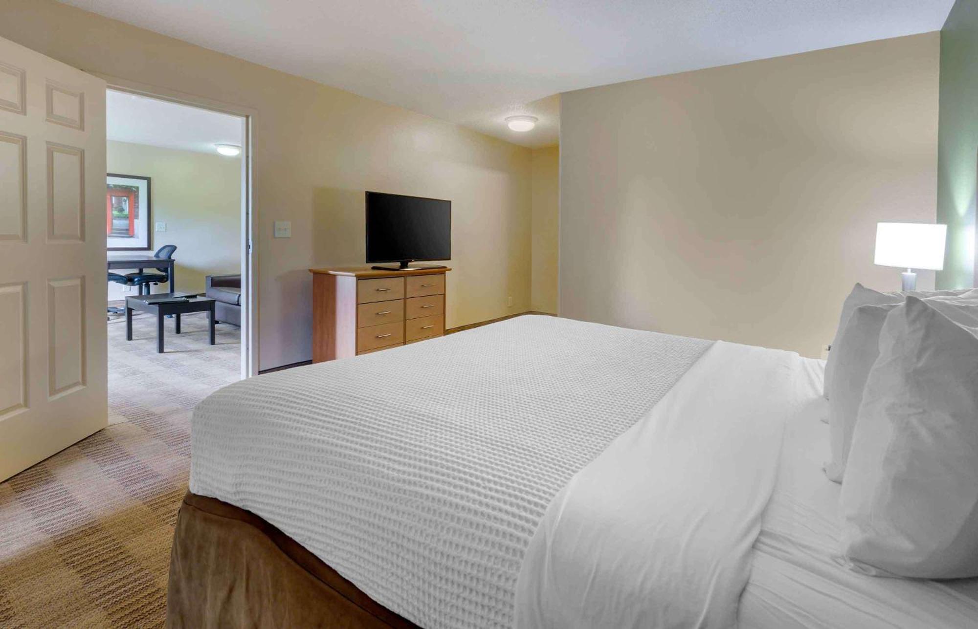 Extended Stay America Select Suites - Raleigh - Rtp - 4610 Miami Blvd Durham Dış mekan fotoğraf