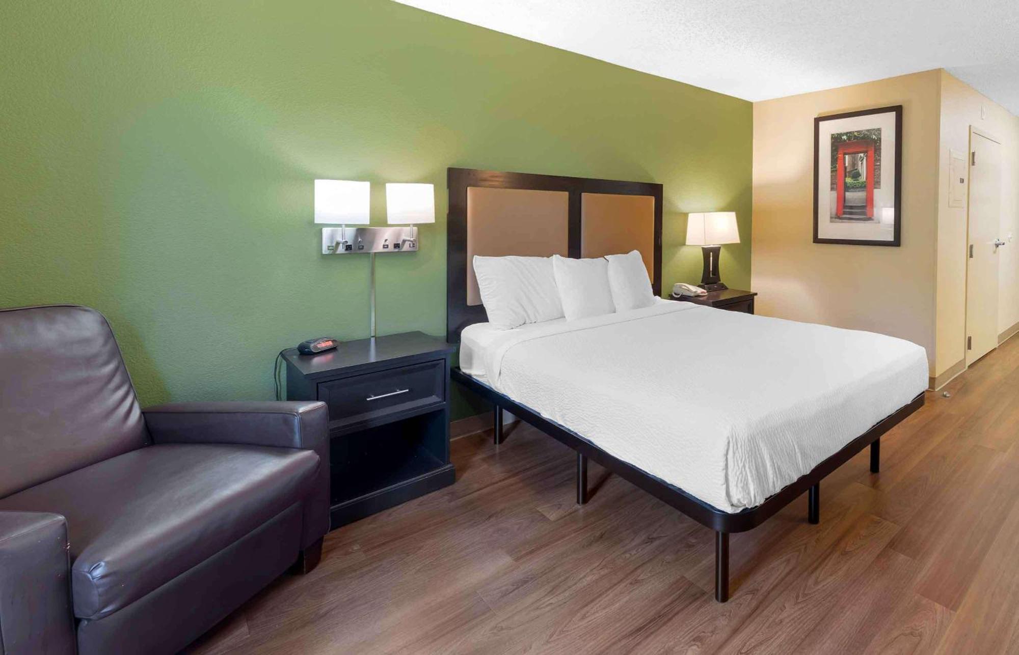 Extended Stay America Select Suites - Raleigh - Rtp - 4610 Miami Blvd Durham Dış mekan fotoğraf