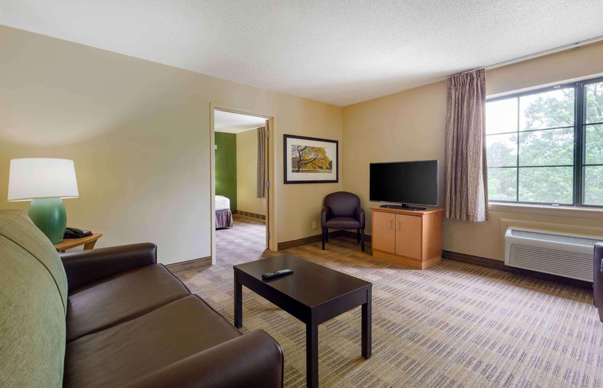Extended Stay America Select Suites - Raleigh - Rtp - 4610 Miami Blvd Durham Dış mekan fotoğraf