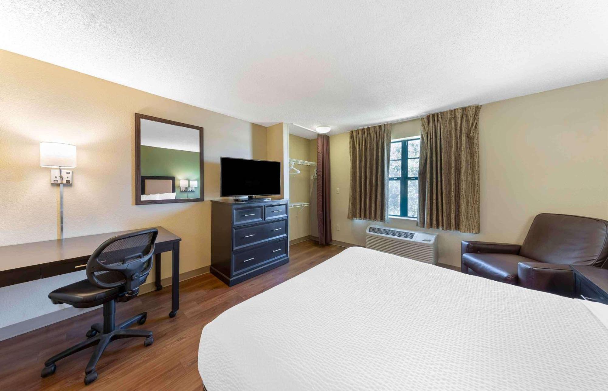 Extended Stay America Select Suites - Raleigh - Rtp - 4610 Miami Blvd Durham Dış mekan fotoğraf