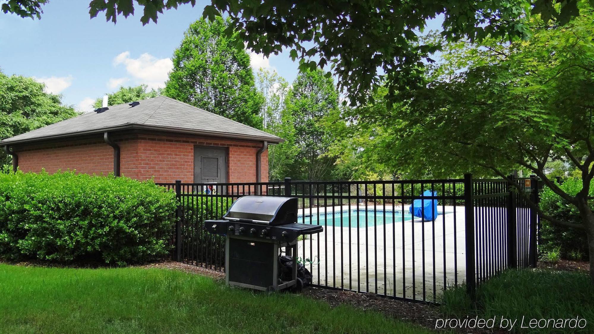 Extended Stay America Select Suites - Raleigh - Rtp - 4610 Miami Blvd Durham Dış mekan fotoğraf